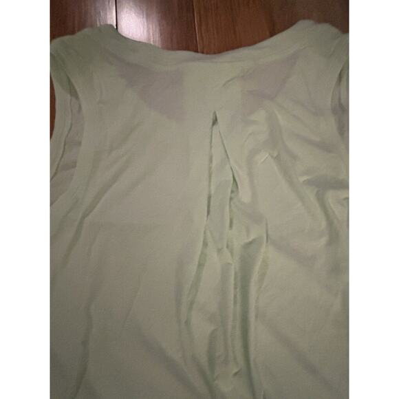 Athleta With Ease Muscle Tank & Uptempo Tank **LOT OF 2** Green & Gray 3X Active - Picture 6 of 11